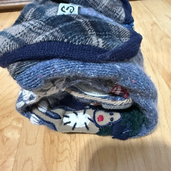 Studio Collection Women Christmas Vest Size L with Christmas design - Picture 5 of 15